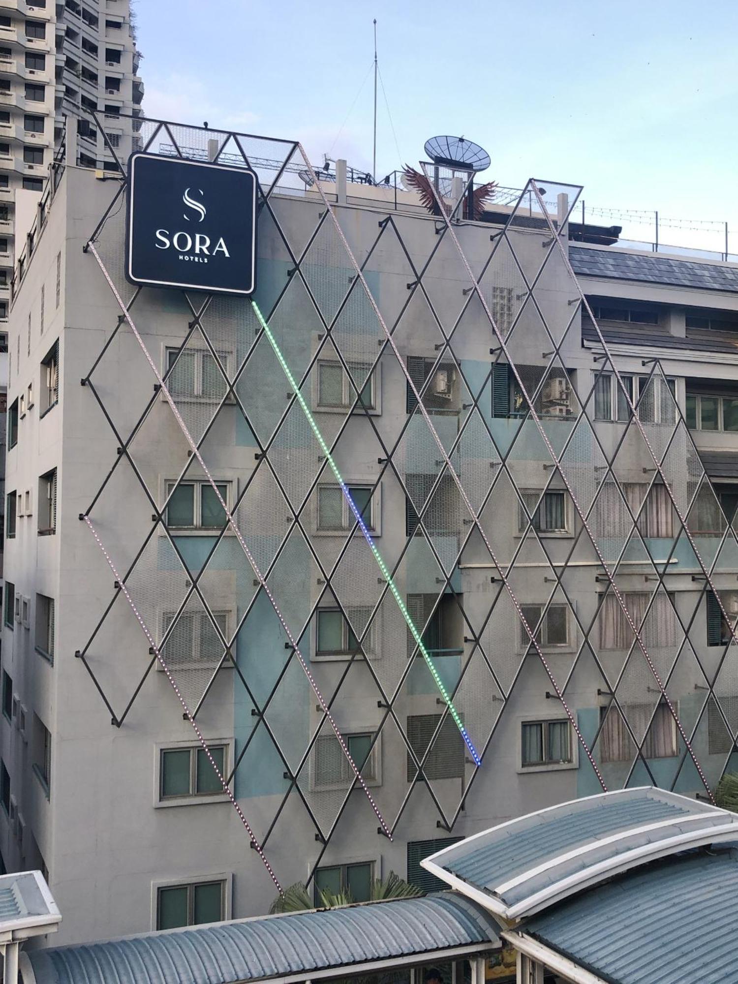 Sora Hotel Silom Бангкок Экстерьер фото
